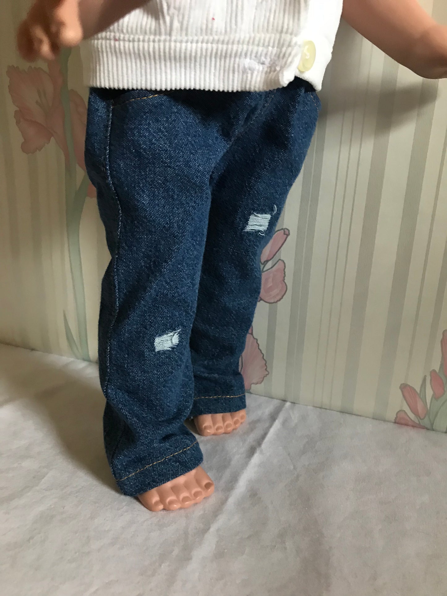 AG106 - White vest, jeans, red, white & blue outfit