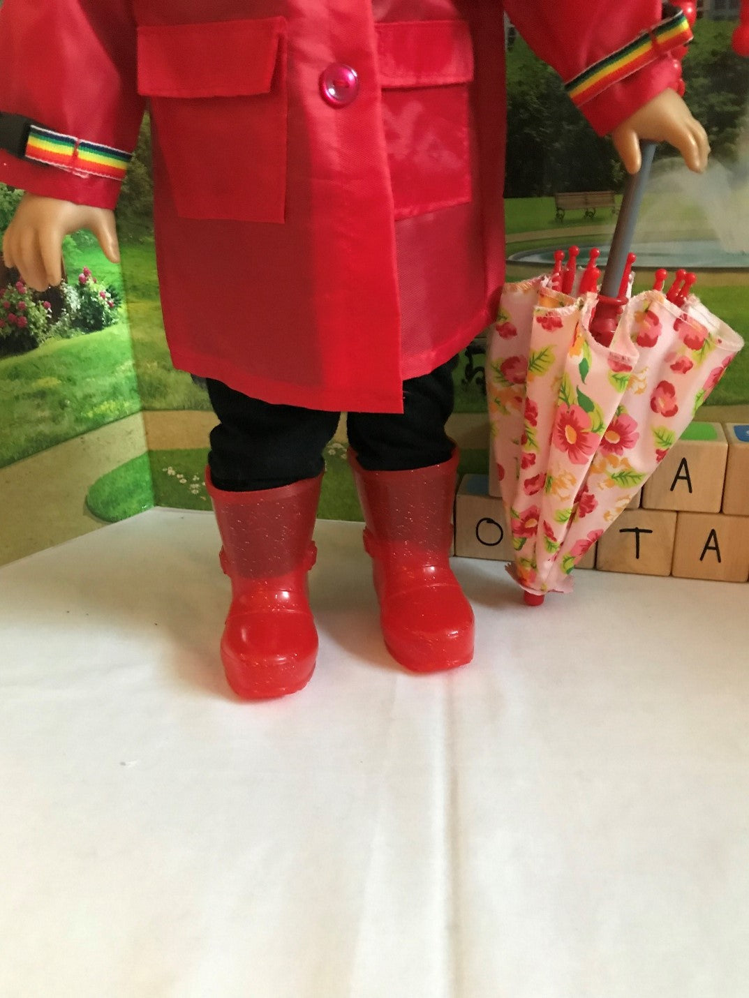 AG112 - Red rainy day outfit