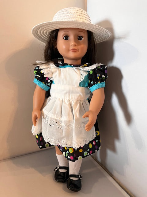 AG25 - Vintage look dress with pinafore, straw hat and black strap shoes
